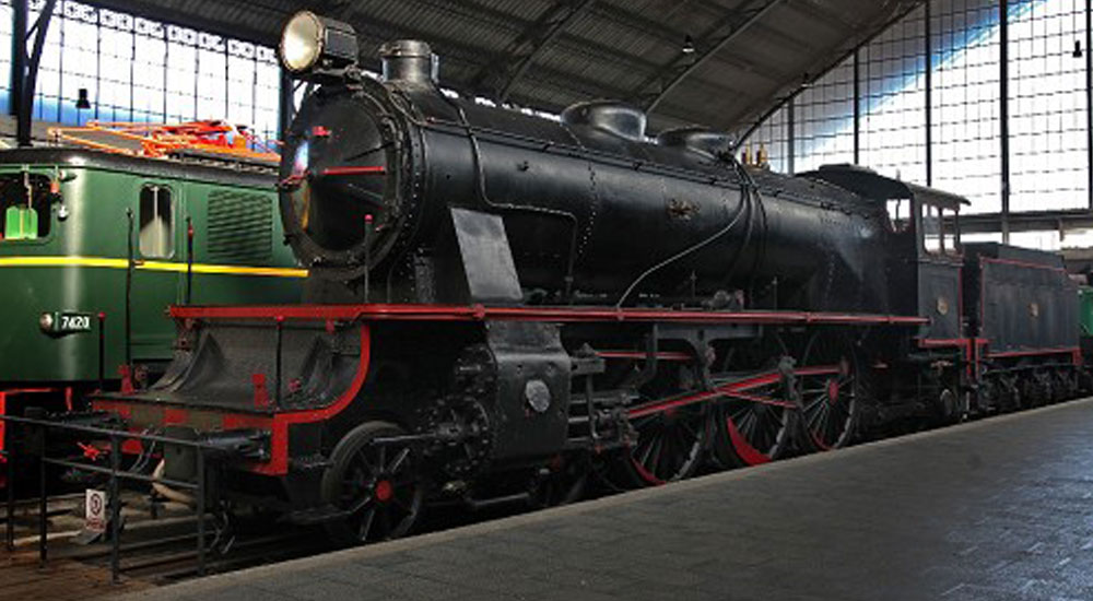 Locomotora de vapor RENFE 231-2006: pieza destacada de la coleccin del Museo del Ferrocarril de Madrid