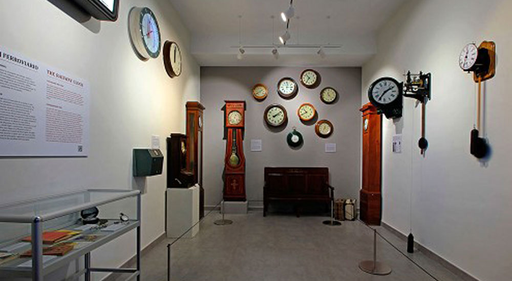Renovacin de la Sala de Relojes del Museo del Ferrocarril de Madrid