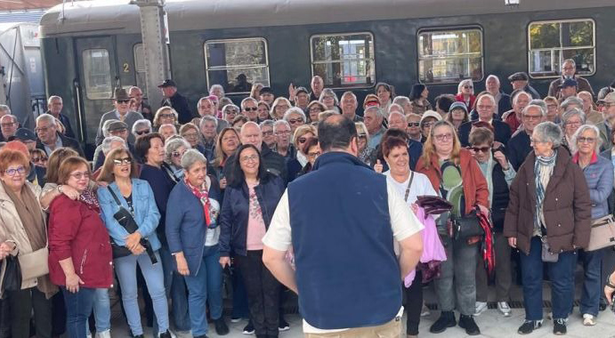 Tren de la Fresa especial para los mayores de Aranjuez