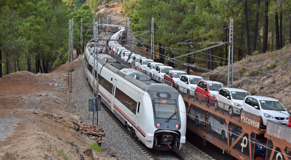 La Fundacin y la UNED impulsan la formacin especializada en el sector del transporte